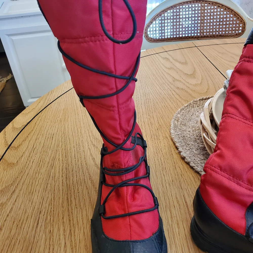 Red and Black‎ Winter Boots